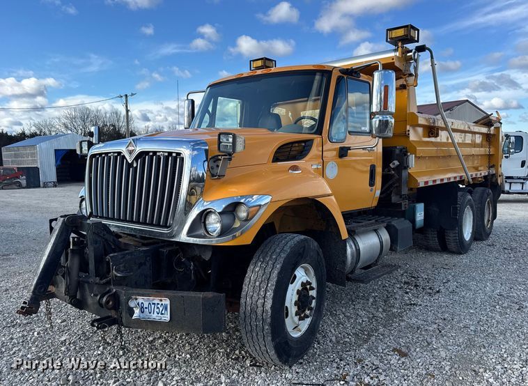 2010 International 7400 dump truck - EN0894