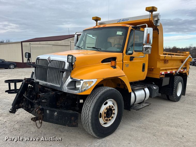 2006 International 7400 dump truck - EN0901