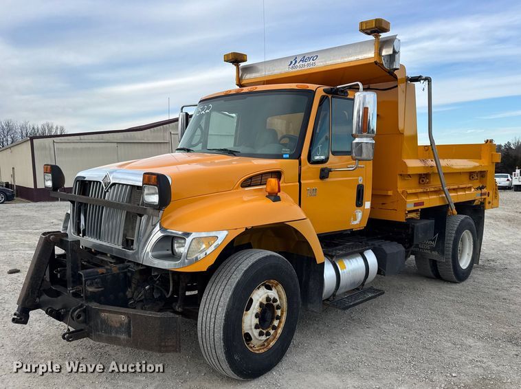 2006 International 7400 dump truck - EN0902