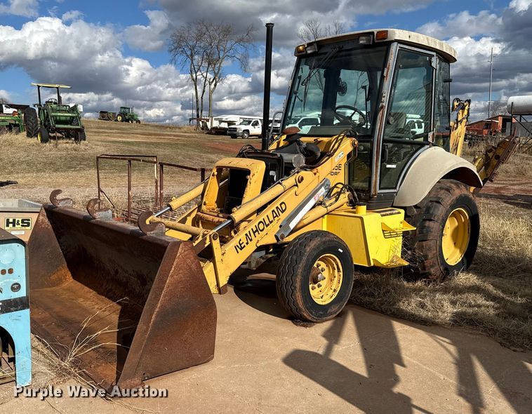 1997 New Holland 555E backhoe - ES5652