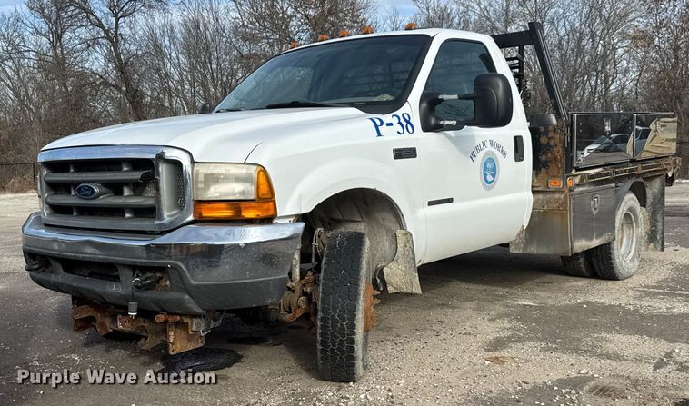 2000 Ford F350 Super Duty flatbed pickup truck - ET4404
