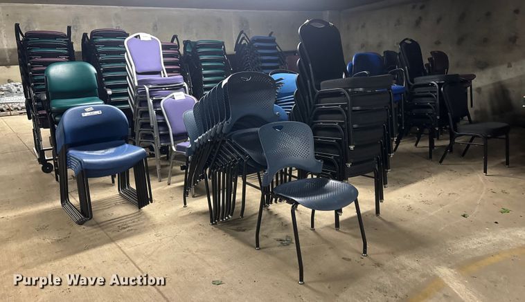 Approximately 170 chairs - ET4421
