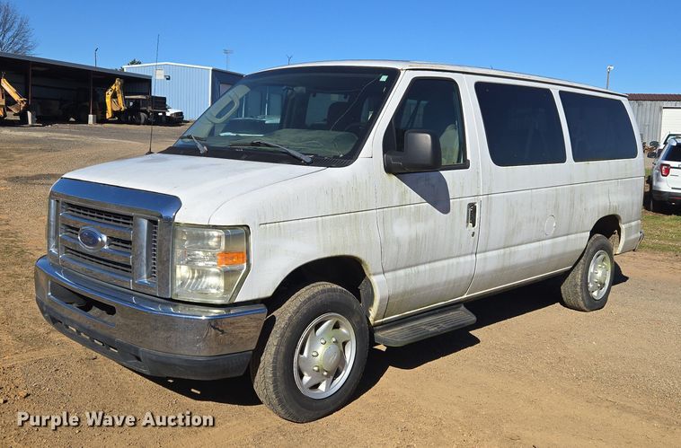 2009 Ford Wagon E350 Super Duty van - EV2621