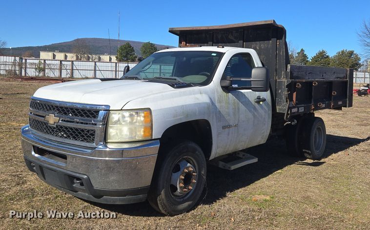 2011 Chevrolet Silverado 3500HD dump bed pickup truck - EV2622