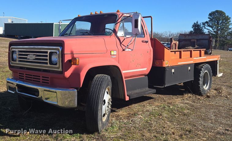 1981 Chevrolet C6 flatbed truck - EV2627