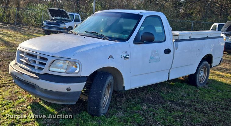 1999 Ford F150 pickup truck - EV2629