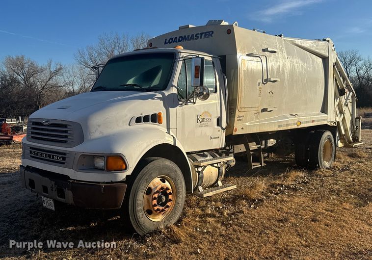 2009 Sterling Acterra refuse truck - FB0558