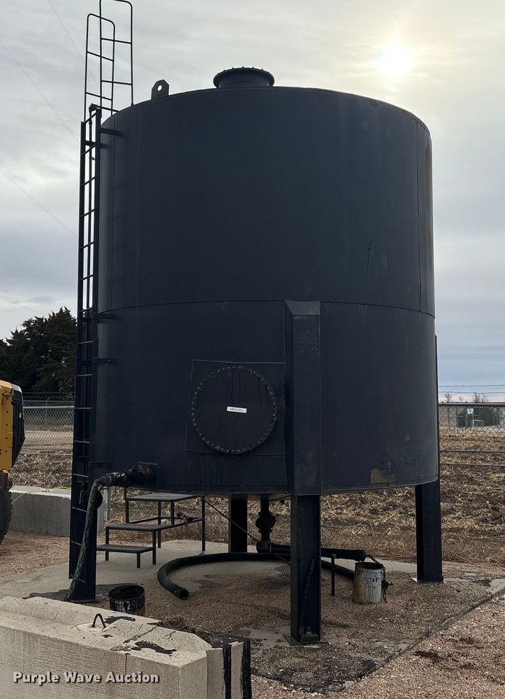 Huron Culvert & Tank Co. asphalt tank - FG2534