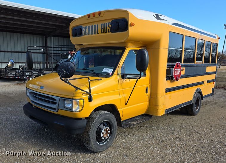 2001 Ford E450 school bus - FI0753