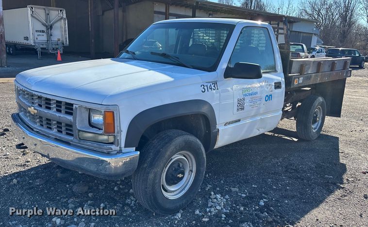 2000 Chevrolet K2500 dump bed pickup truck - OE9349