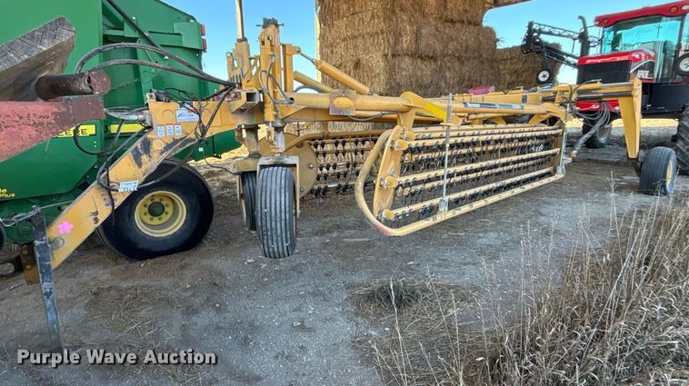 2012 Vermeer R 2800 hay rake - DU6933