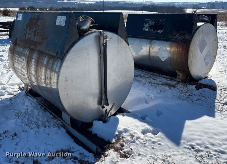 (2) Betts Industries Tiona tanks - DU6988