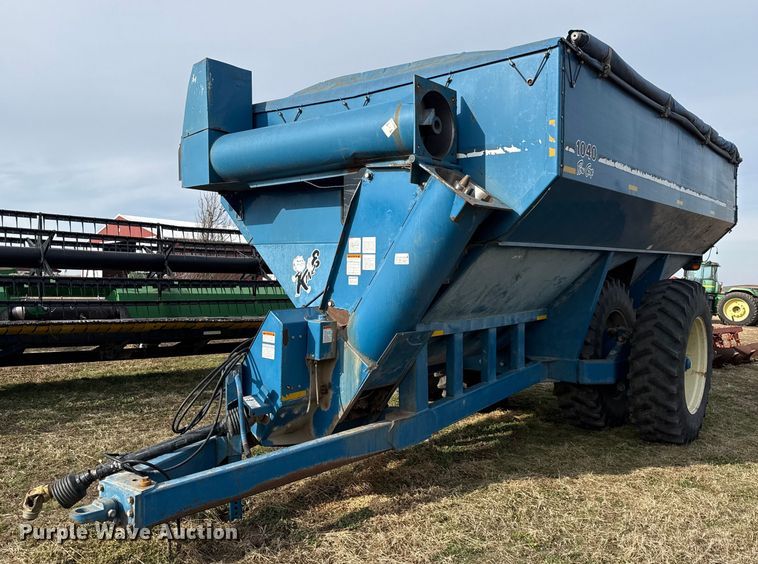 Kinze 1040 grain cart - EN0187