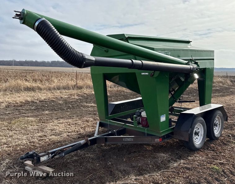 Minden Machine Shop Patriot 110 seed tender - EN0190