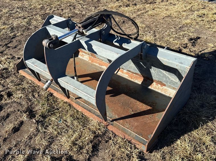 Skid steer grapple bucket - EN0246