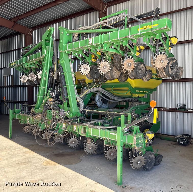 John Deere 1720 planter - EP2771