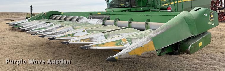 John Deere 1253A all-crop head - EP2850