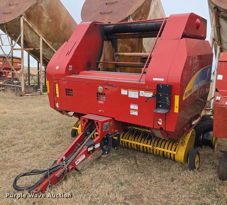 2008 New Holland BR7090 round baler - ET1177