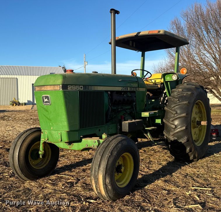 1983 John Deere 2950 tractor - ET4348