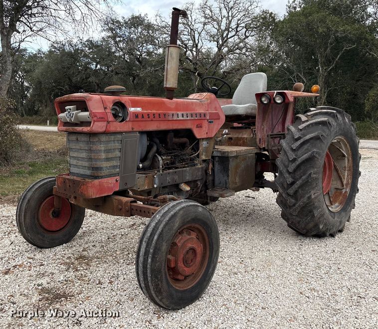 Massey Ferguson tractor - EU7332