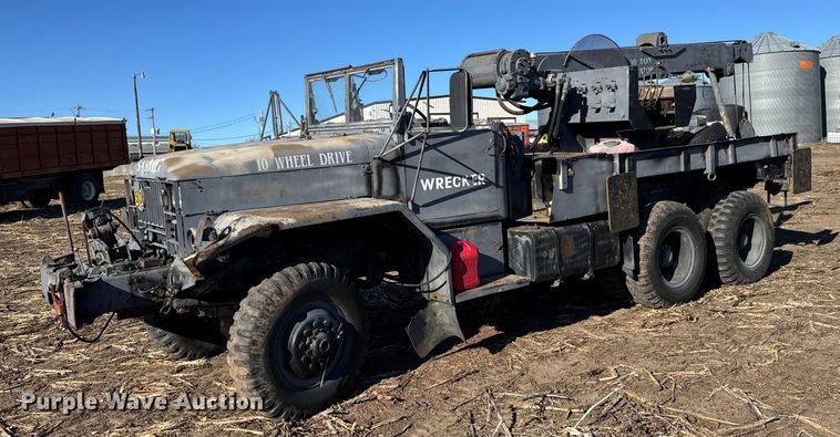 1953 IHC M62 tow truck - FB0572