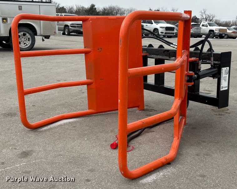 2025 Giyi CL100 skid steer bale grabber - FG2609