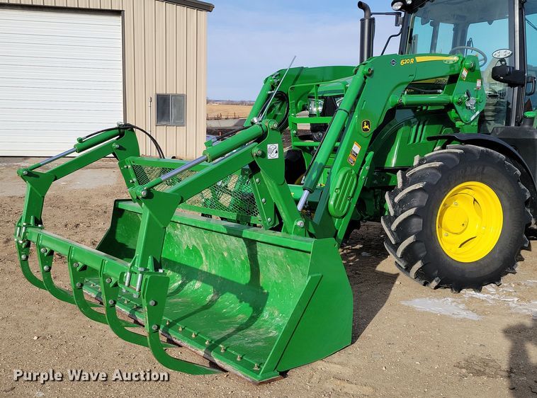 John Deere 620R loader - NO9893