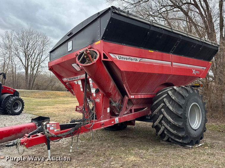 2024 Unverferth 1119 grain cart - YA1965