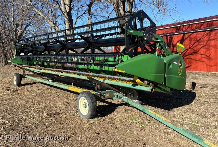 2003 John Deere 625F flex draper head - YA1980