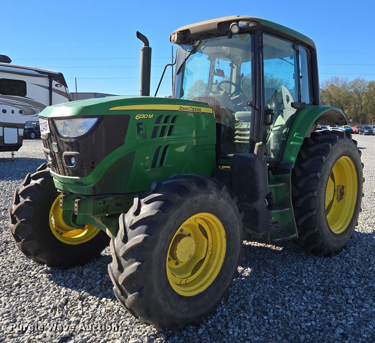 2019 John Deere 6130M MFWD tractor - YA2017