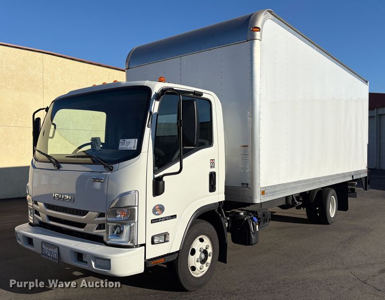 2023 Isuzu NPR HD box truck - EC8208