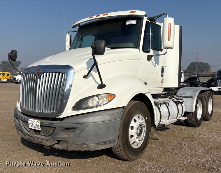 2012 International ProStar113 semi truck - EC8218