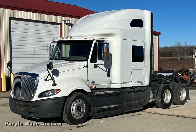 2016 International ProStar+122 semi truck - ET6865