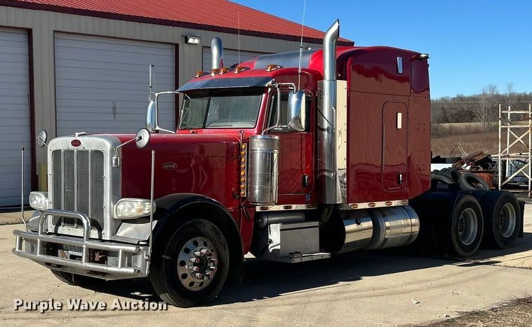 2014 Peterbilt 389 semi truck - ET6866