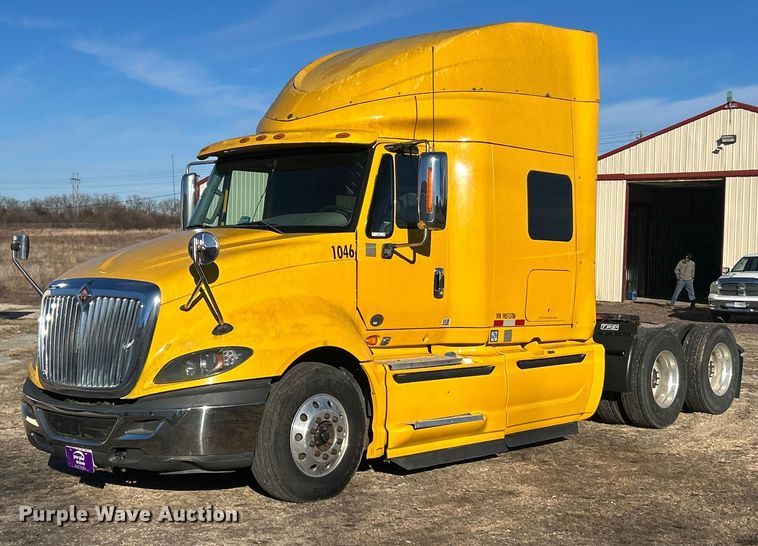 2015 International ProStar+122 semi truck - ET6871