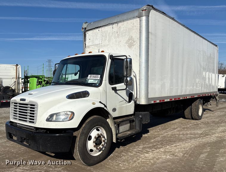 2018 Freightliner Business Class M2 box truck - YA1855