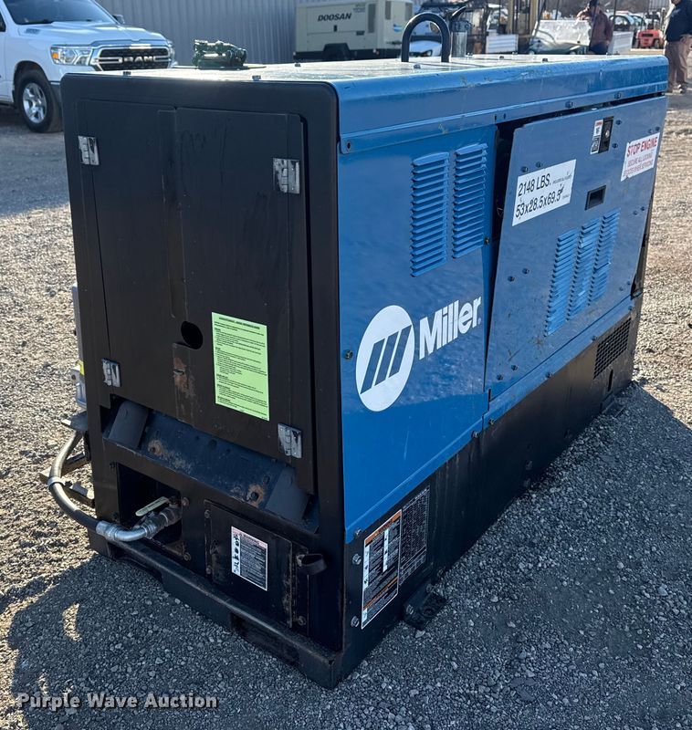 Miller Big Blue Air Pak welder/generator - DQ4237