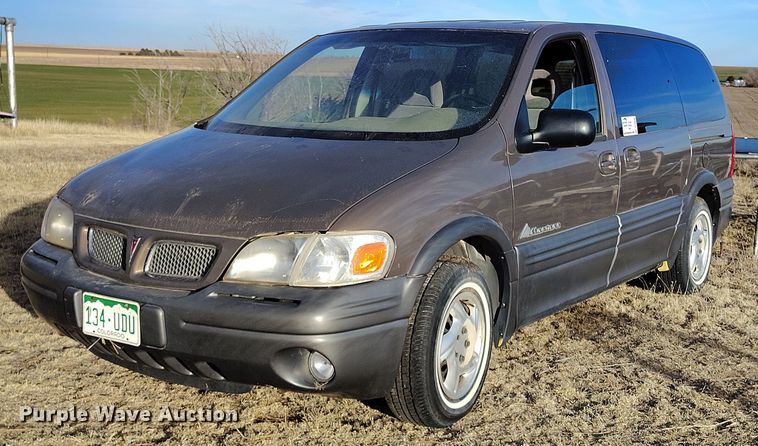 2000 Pontiac Montana van - DT0843