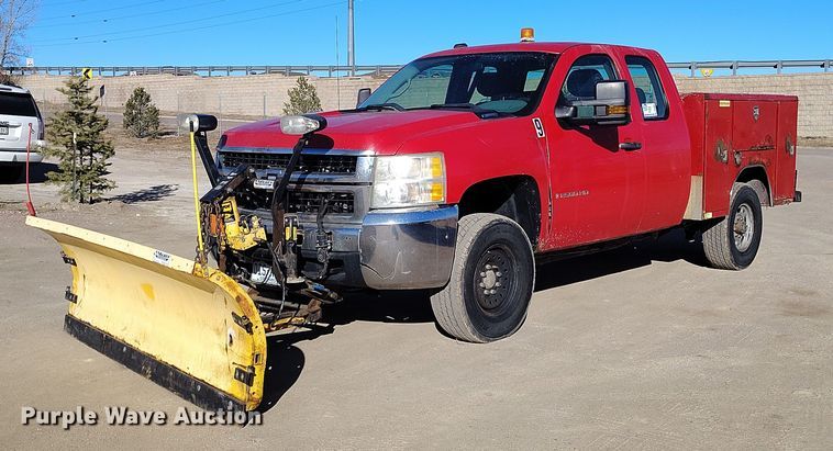 2008 Chevrolet Silverado 2500HD Ext. Cab utility bed pickup truck - DT0891