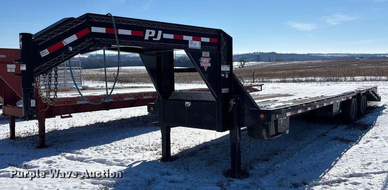2019 PJ LD302 equipment trailer - DU6980