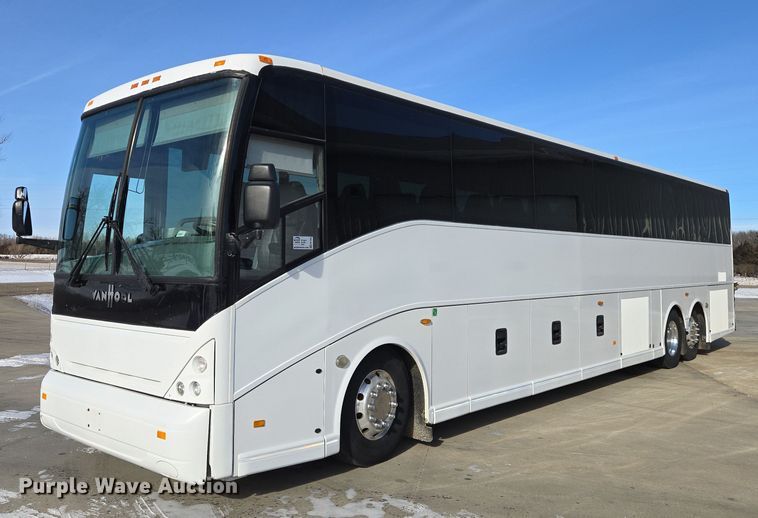 2009 Van Hool C2045 coach bus - EB1268