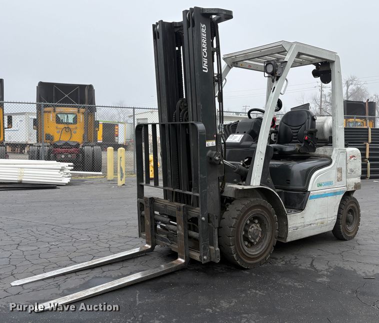 2017 UniCarriers PF50 forklift - EC8209