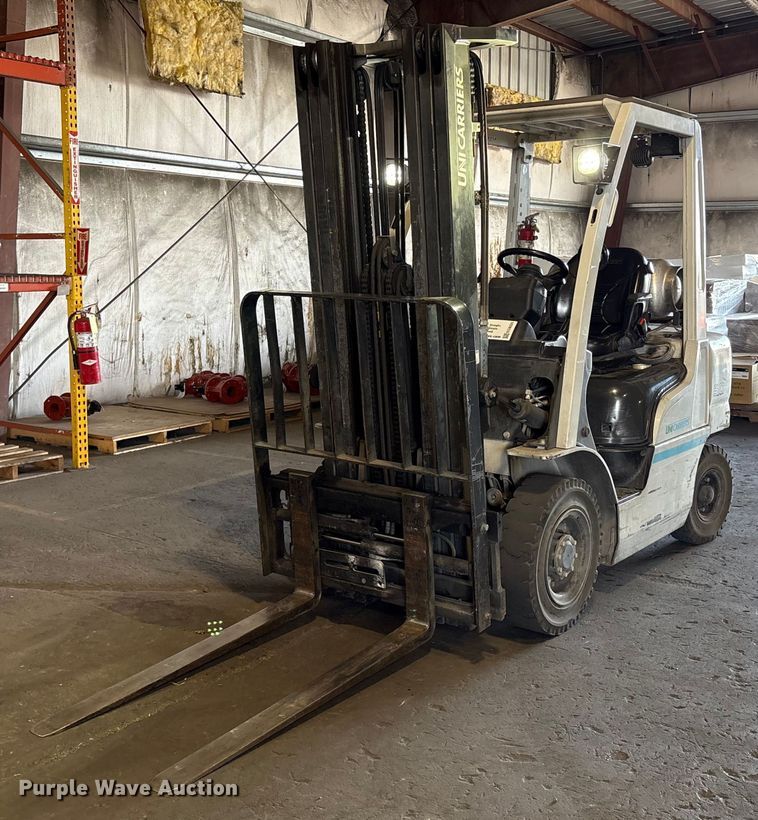 2017 UniCarriers PF50 forklift - EC8225