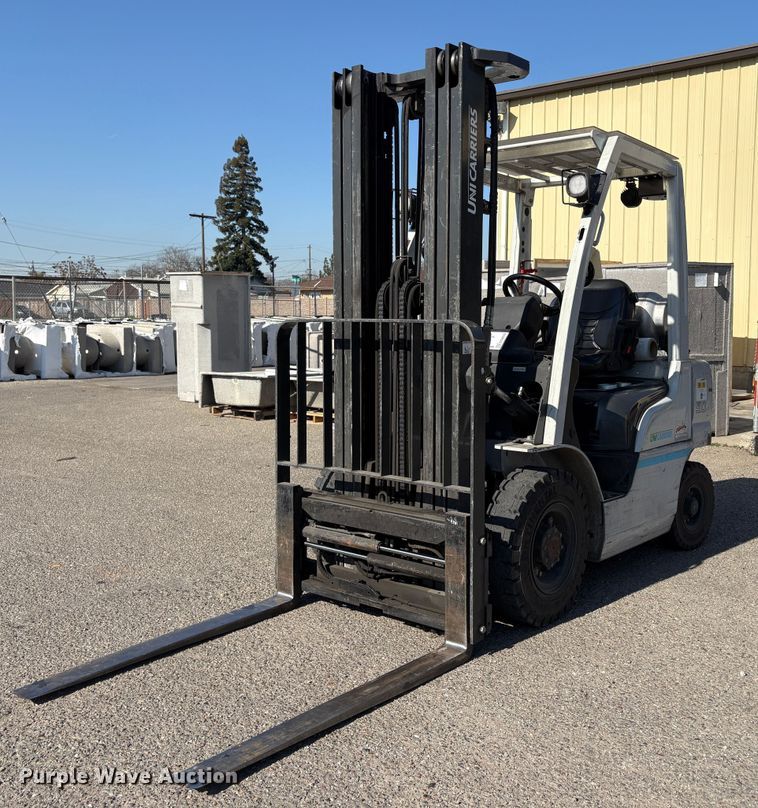 2018 UniCarriers PF50 forklift - EC8232