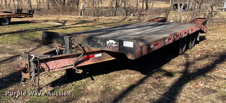 1999 Towmaster C-20 equipment trailer - ED2472