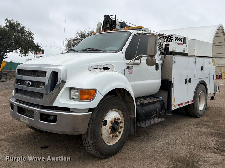 2015 Ford F750 Super Duty utility / service truck - ED5086