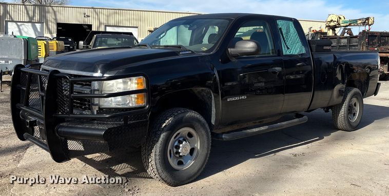 2009 Chevrolet Silverado 2500HD Ext. Cab pickup truck - ED5100