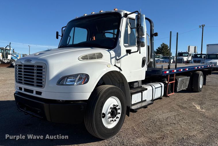2016 Freightliner Business Class M2 rollback truck - EG1967