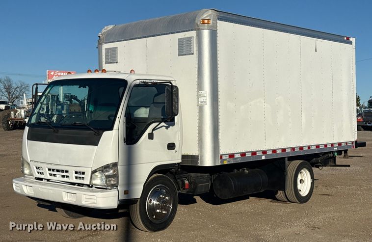 2007 Isuzu NQR box truck - EG1978