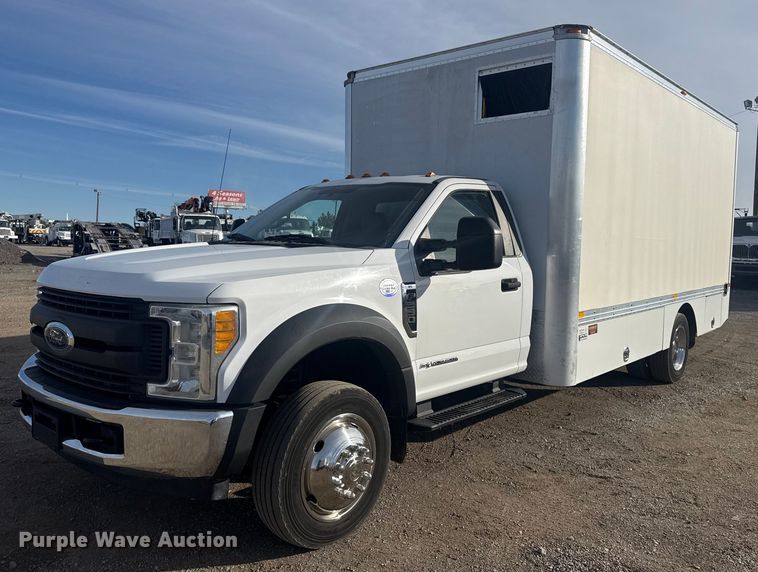 2017 Ford F550 Super Duty XL box truck - EG1998